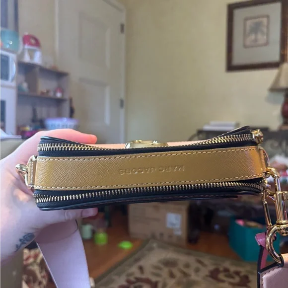 Marc Jacobs Blush Crossbody Bag with Gold Hardware - Picture 8 of 8